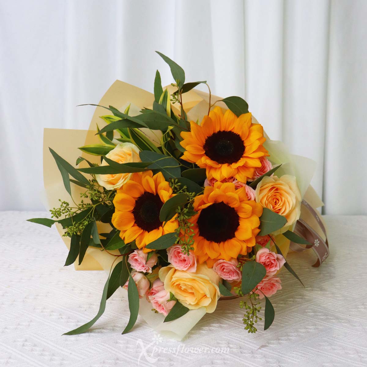 BQ2307 Sunshine-Devotion (3 Champagne Roses & 3 Sunflowers) 1c