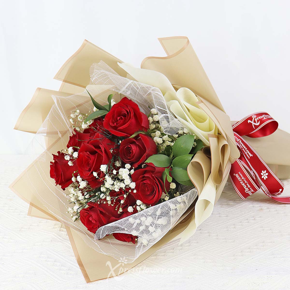 bq2311 rosy charm 12 red roses 1b