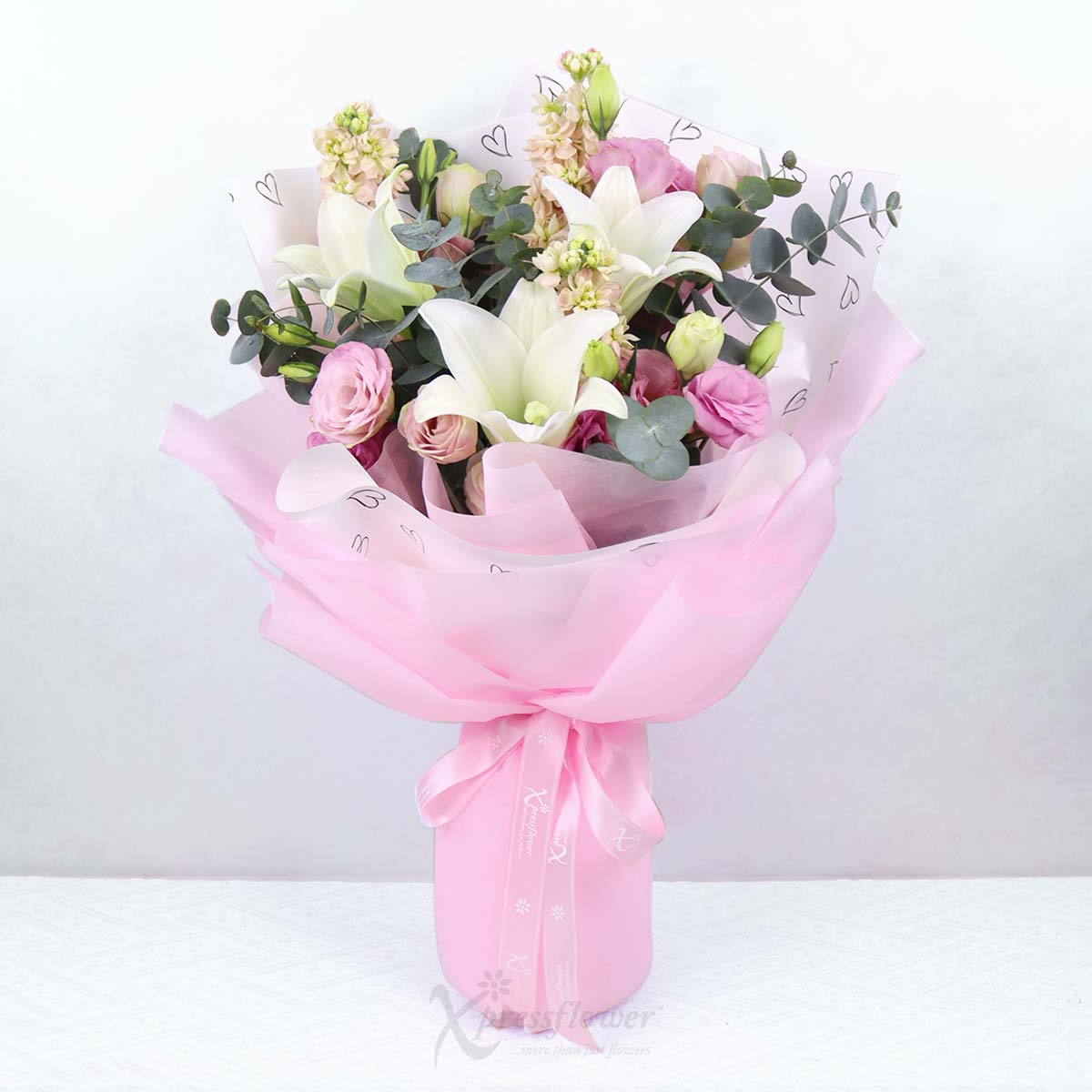 Luminous Glow (3 White Lilies)