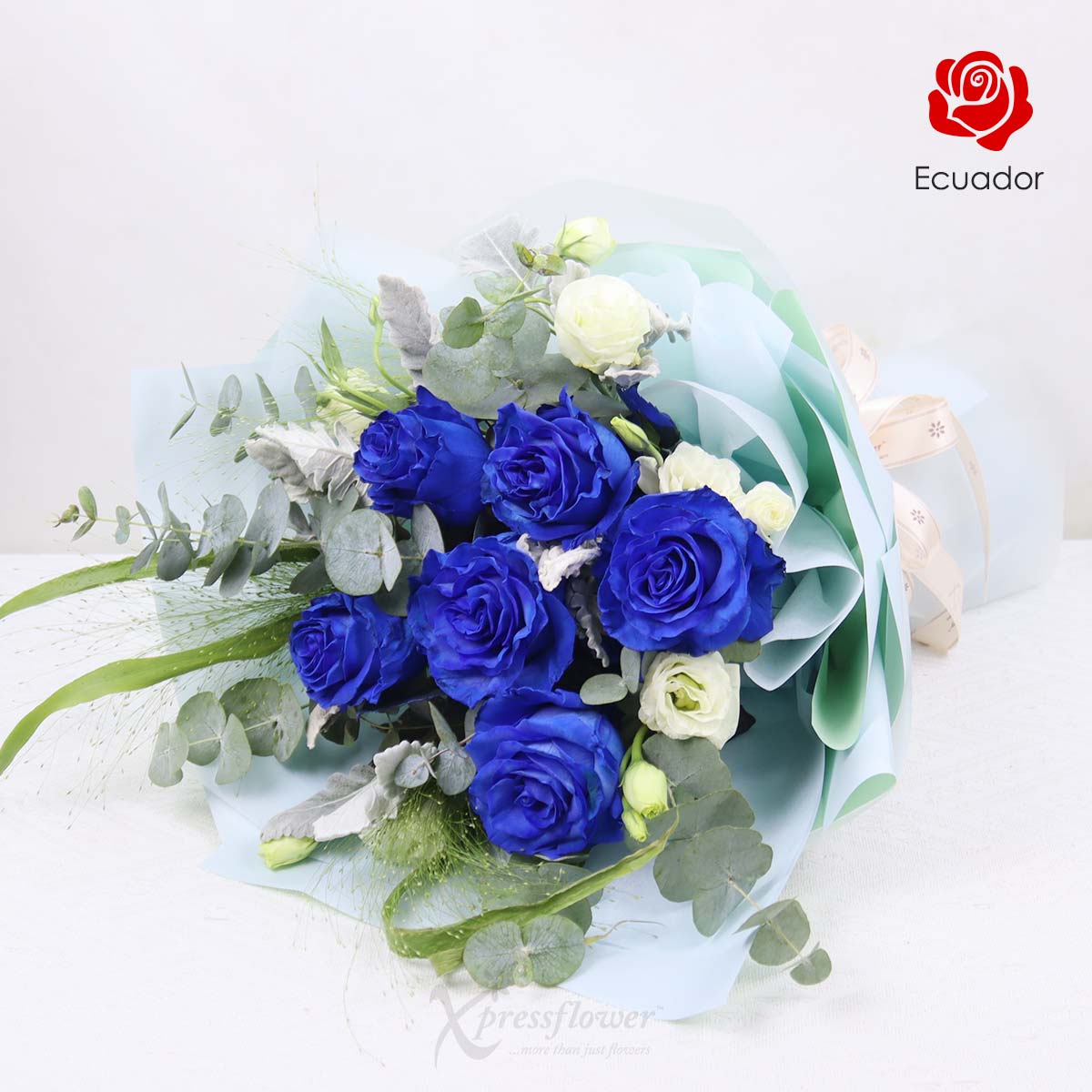 BQ2518 Sapphire Infatuation 6 Blue Ecuador Roses 1b