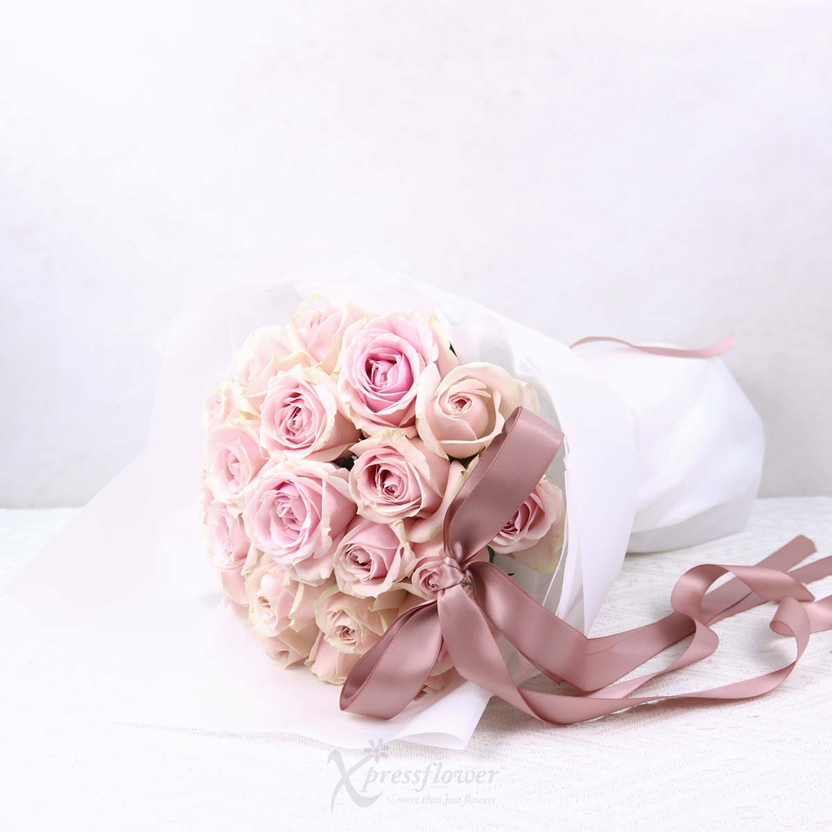 BQ2541 Rosy Devotion 21 Pink Roses 1b