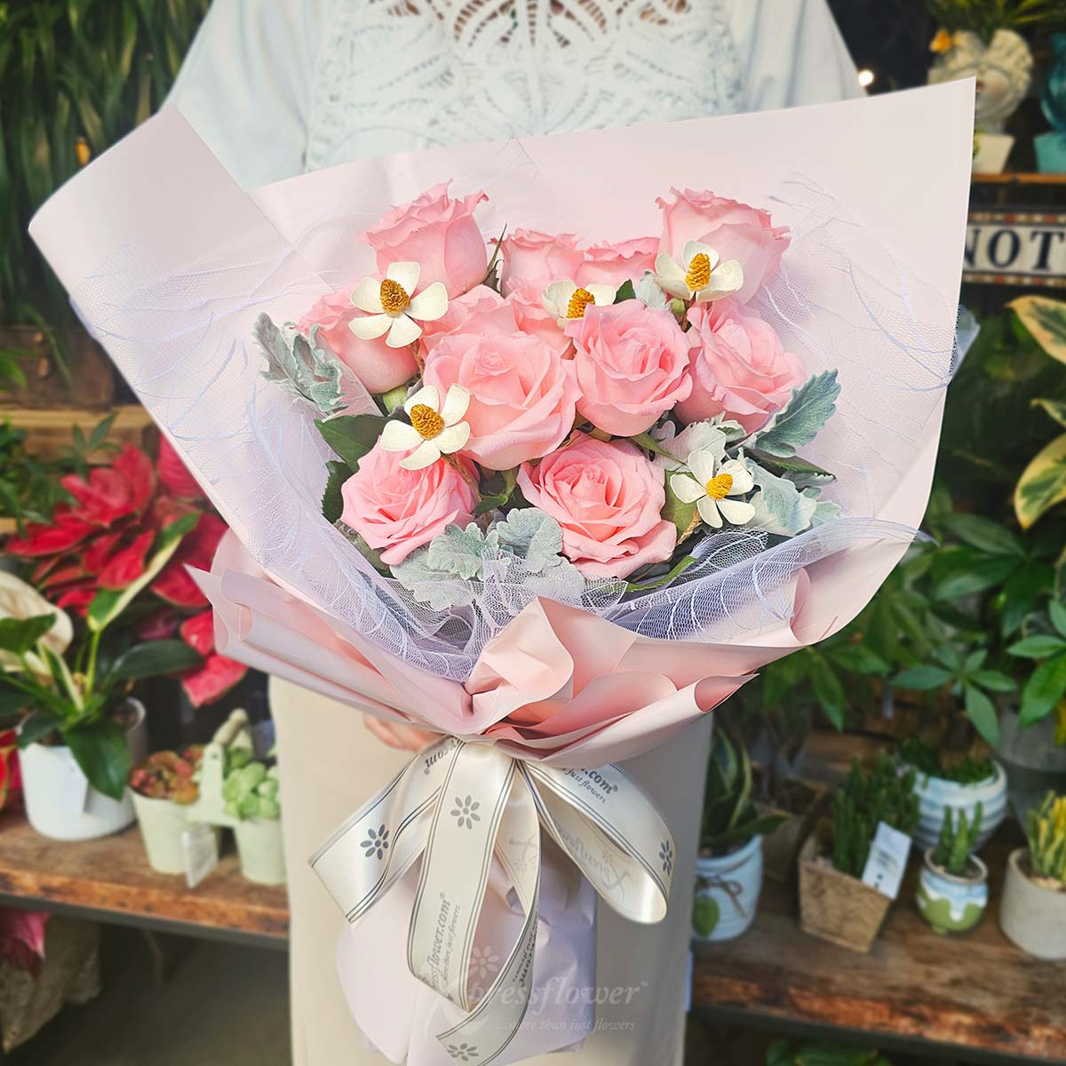 BQ2548 Ever Sweet 12 Pink Roses 3a