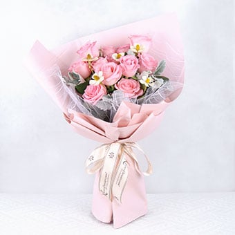Ever Sweet (12 Pink Roses)