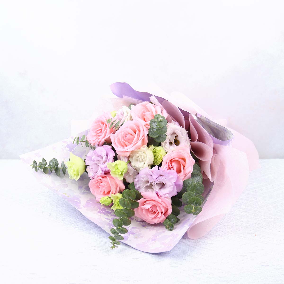BQ2550 Pink Petals 6 Pink Roses 1b
