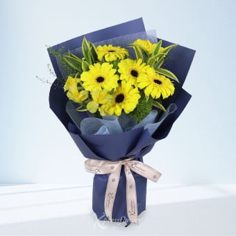 Golden Horizon (6 Yellow Gerberas)