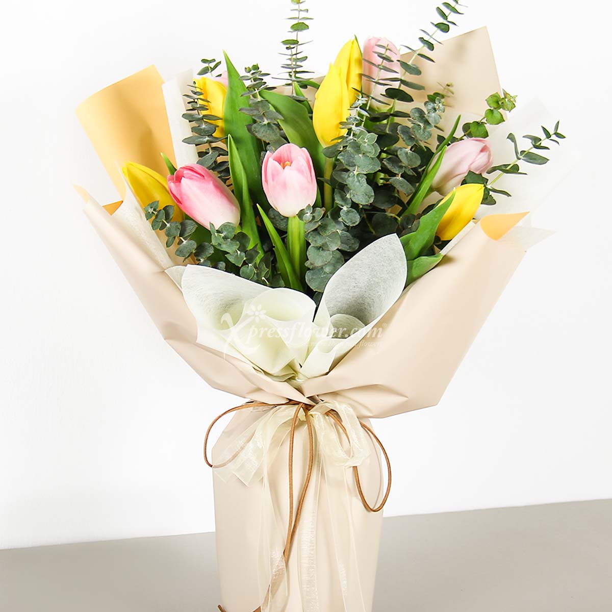 BQ2104 Summer Solstice (5 yellow & 5 pink tulips) 1b