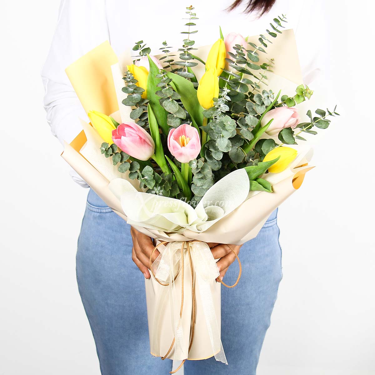 BQ2104 Summer Solstice (5 yellow & 5 pink tulips) 4a