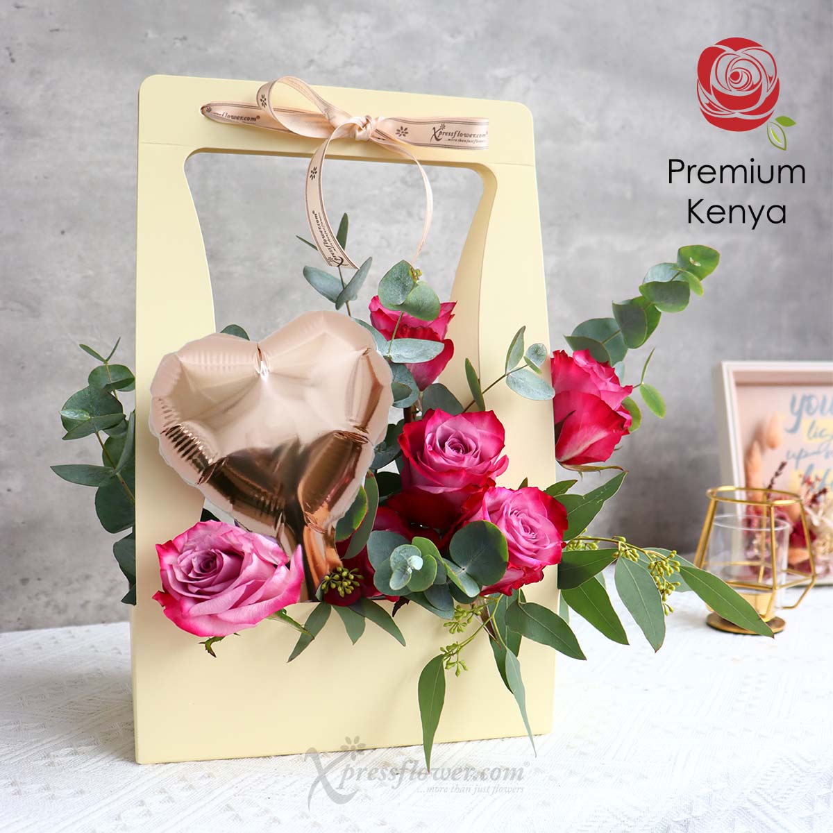 ABU2202_Blooming-Mulberry-(6-Yam-Roses-with-Mini-Heart-Balloon)3a