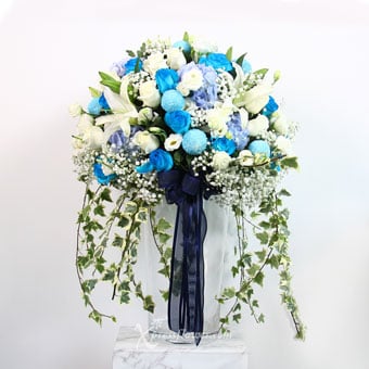 Grand Ultramarine (20 Blue Roses & 20 White Roses with Blue Hydrageas & Lily Sprays)