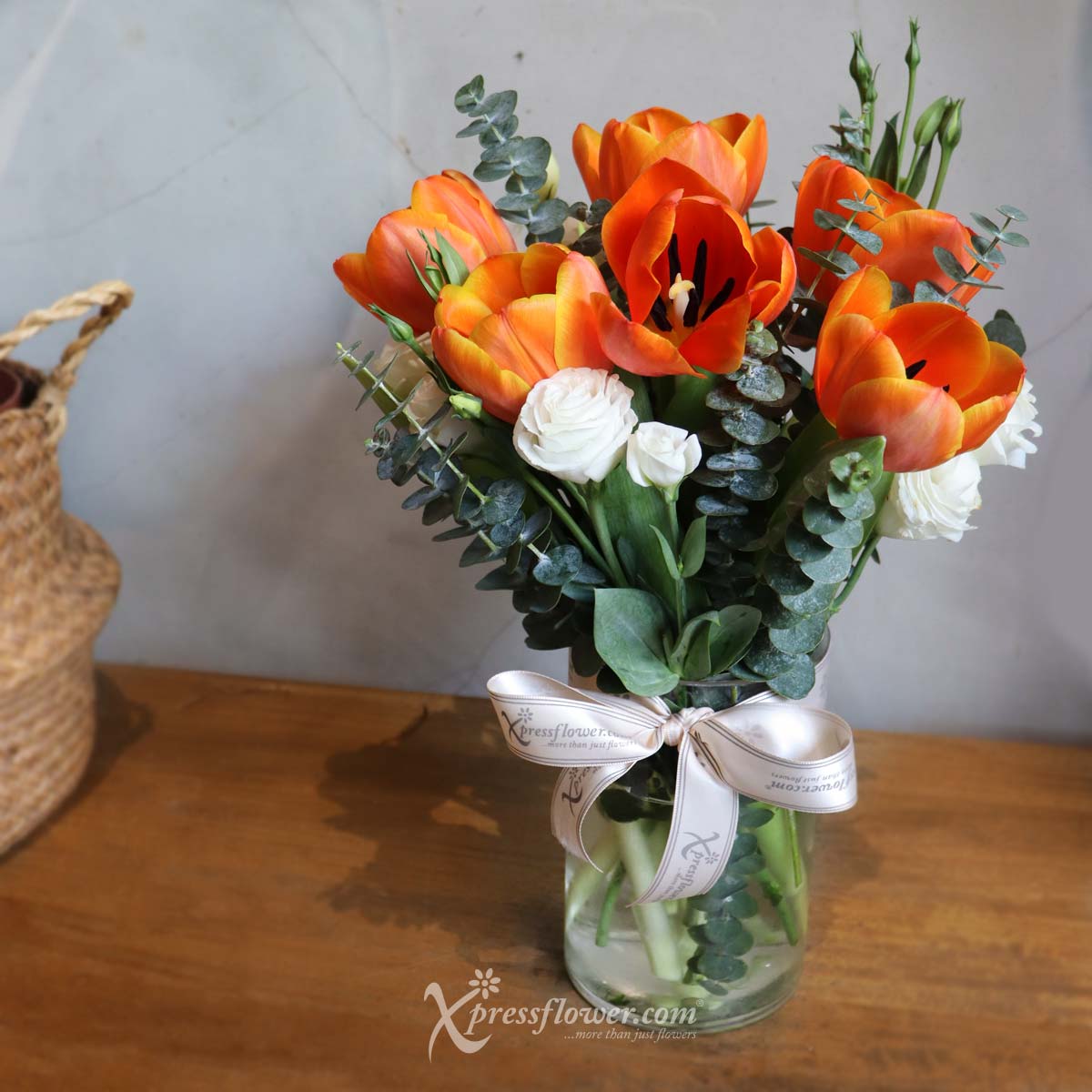 AR2308 Spellbinding Orange (6 Orange Tulips) 3a