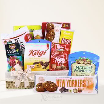 Savoury Harmony (Gourmet Hamper)