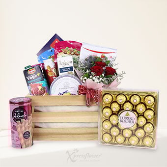 Scarlet Harmony (Gourmet Hamper)