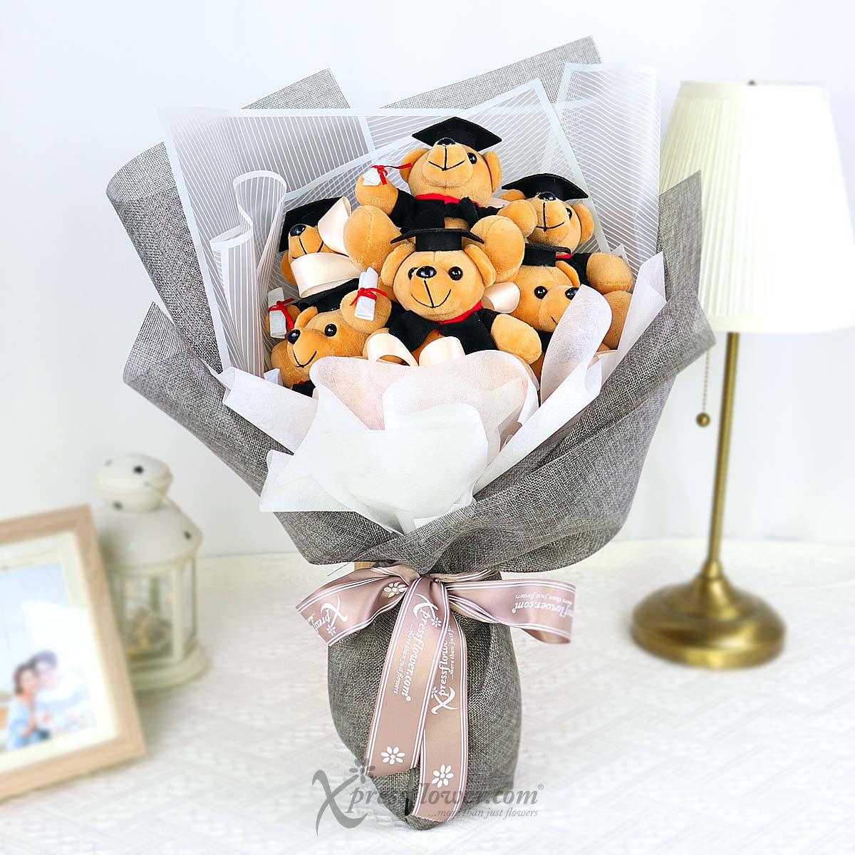 CT2309 Graduation Celebration (6 Graduation Bears) 3a