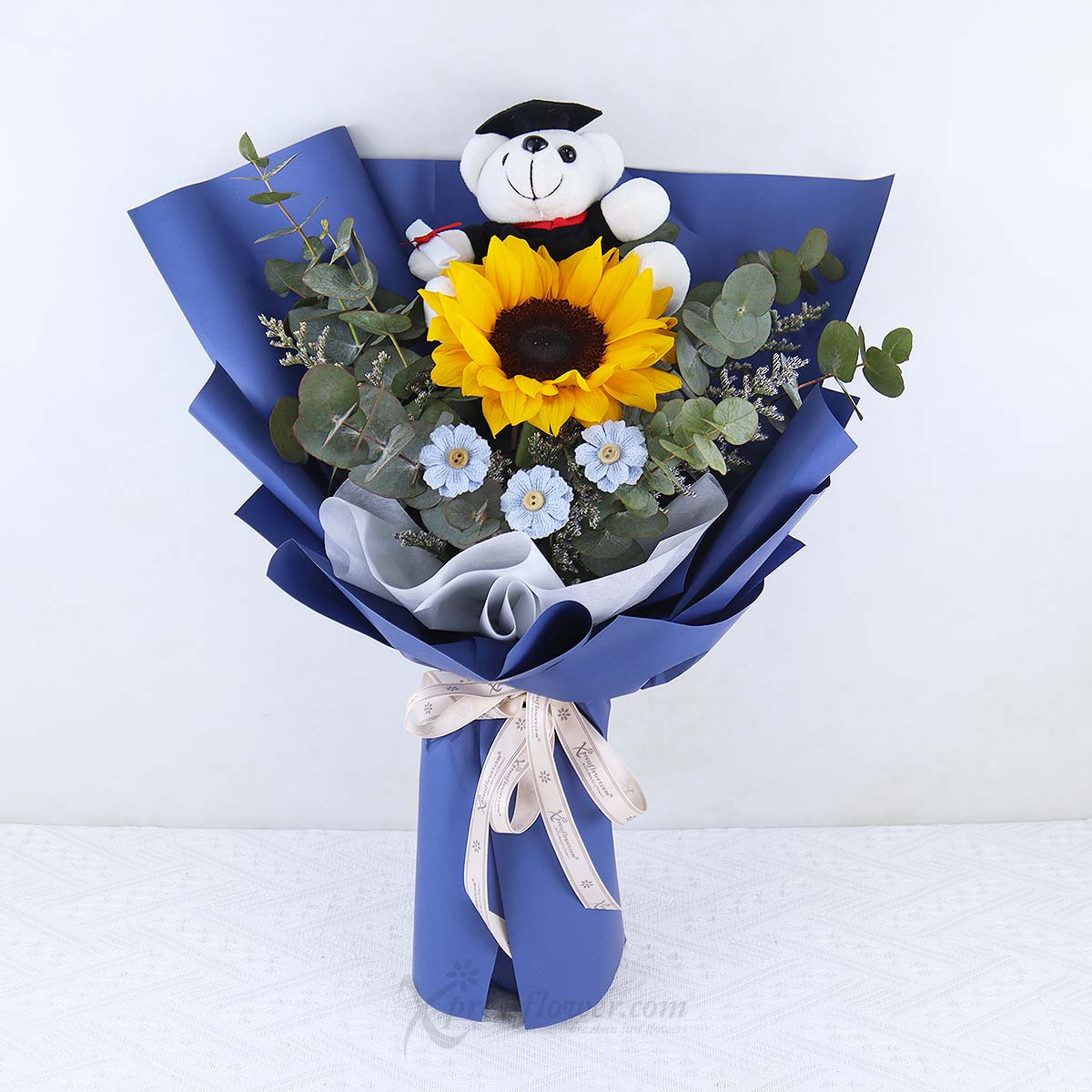 Teddy Academia (Sunflower with Mini Graduation Bear) 