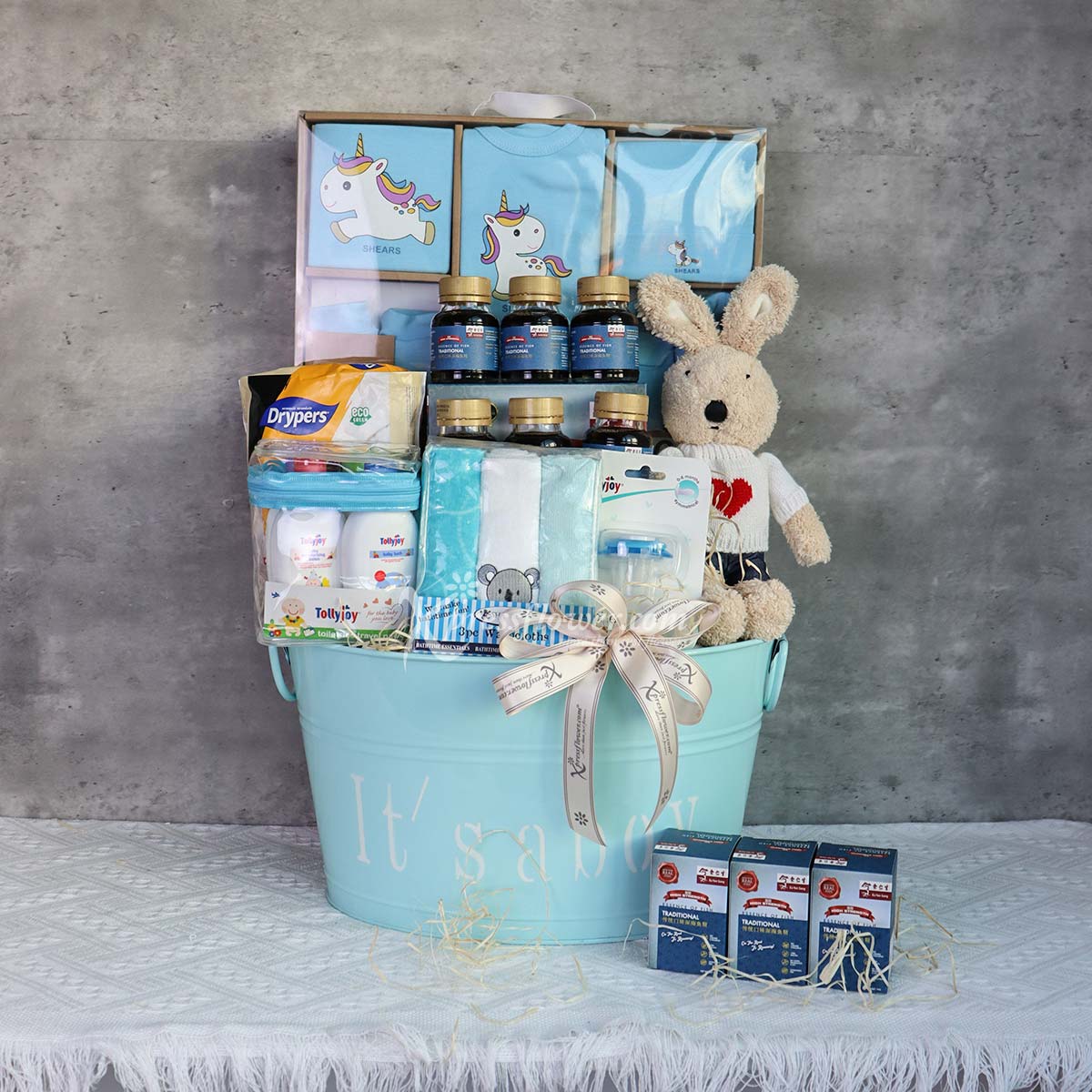 NB2217 Boyish Charm (New Born Baby Hamper)1b