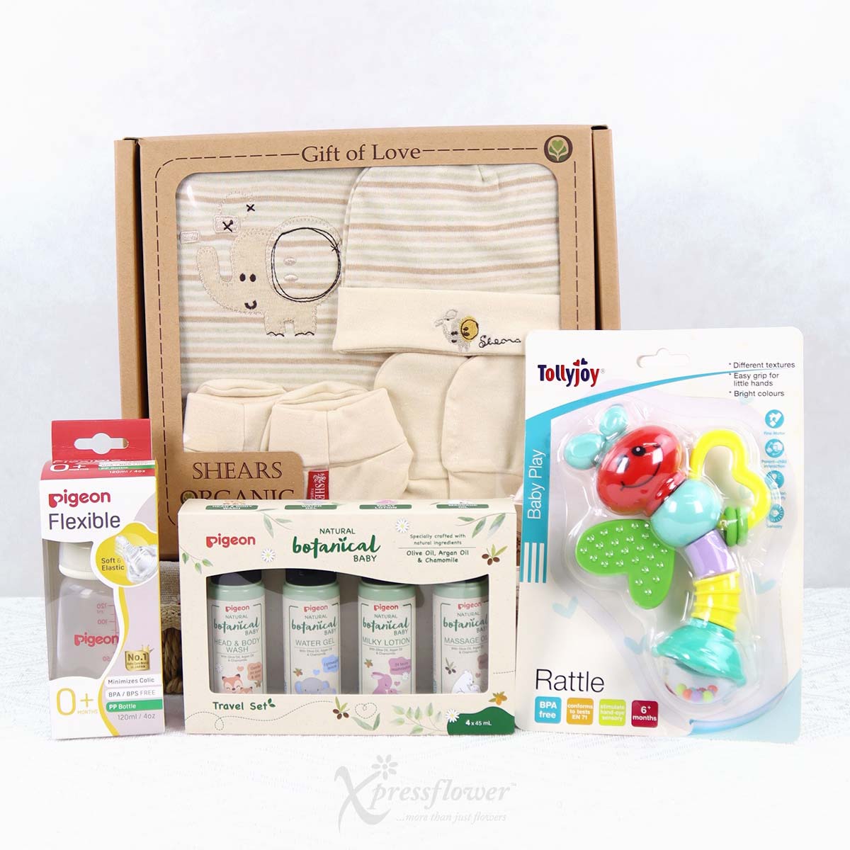 NB2507 Mini Moments New Born Baby Hamper 1b