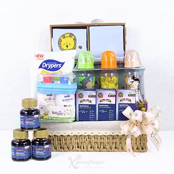 Little Prince (New Born Baby Hamper)