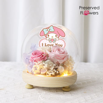 Sweet Heart (Sanrio Preserved Roses with LED Lights)