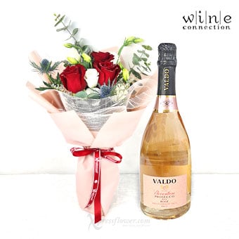 CW2401 Scarlet Fizz (3 Red Roses with Prosecco Rosé)