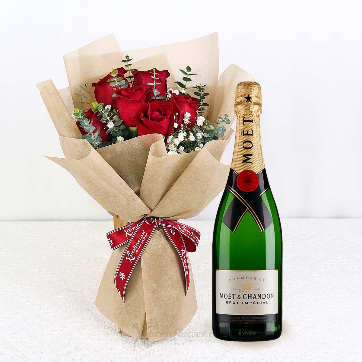 Rouge Bubbles (6 Red Roses with Moet & Chandon Champagne)