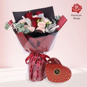 Romantic Treat  (3 Red Roses with Chocolate)