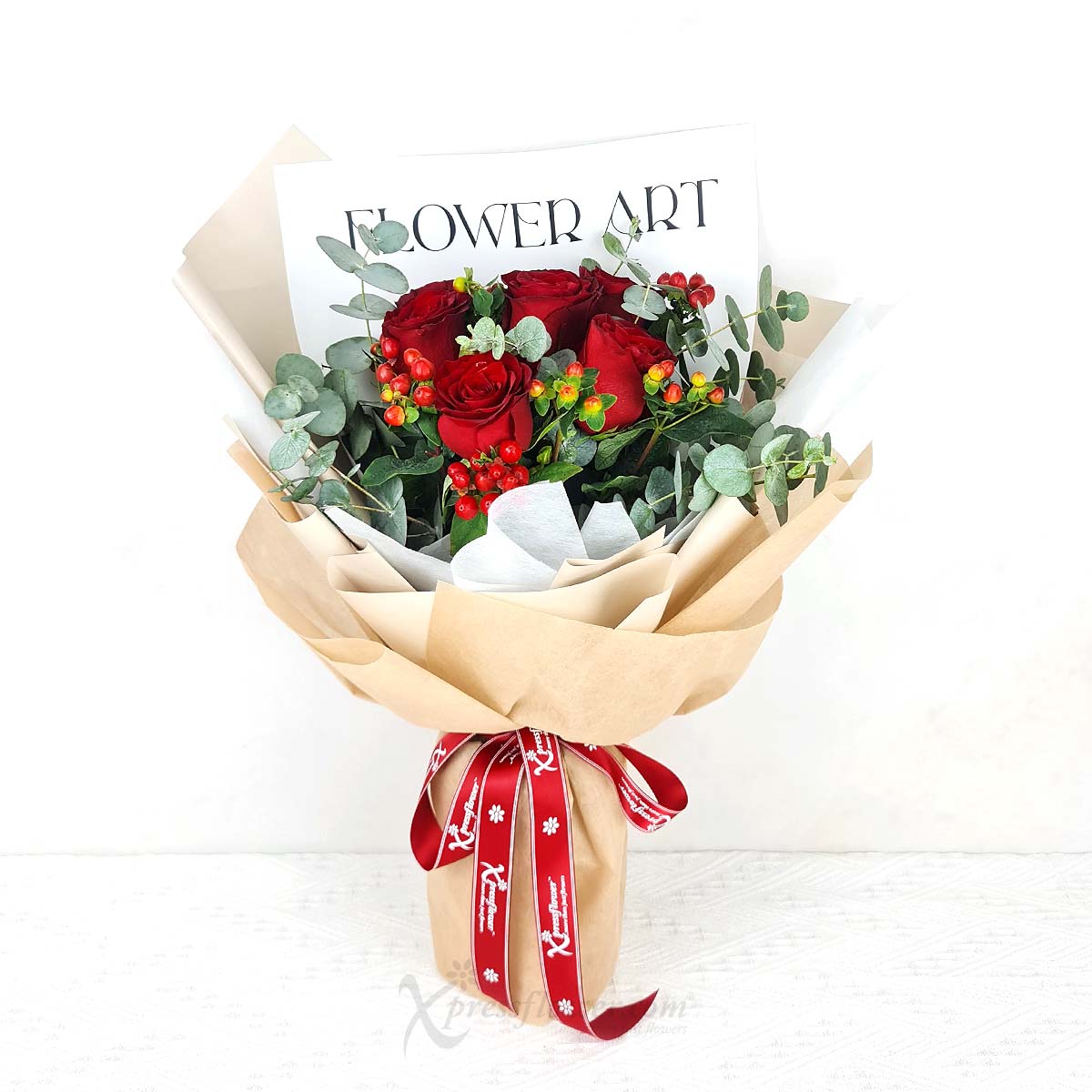 Art Of Love (6 Red Roses)