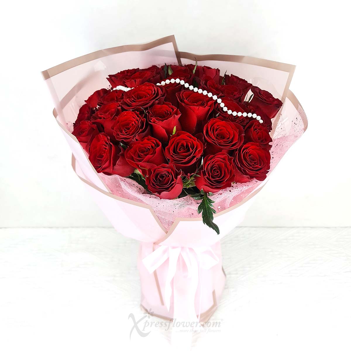 VDBQ2414_Amour Elegance 36 Red Roses_1B