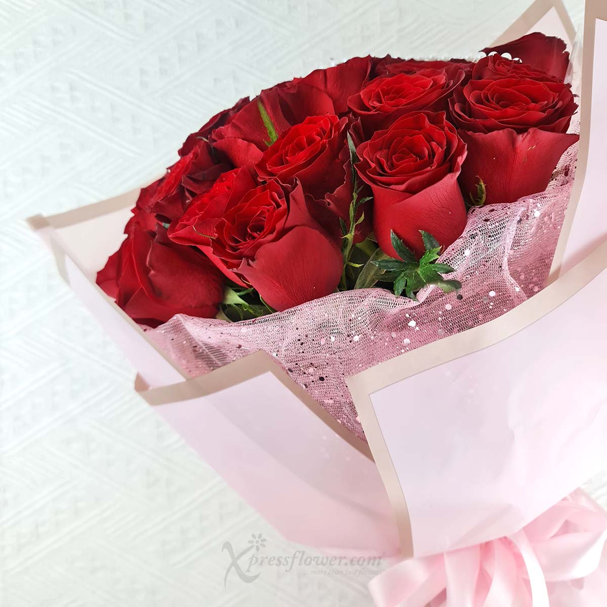 VDBQ2414_Amour Elegance 36 Red Roses_1C
