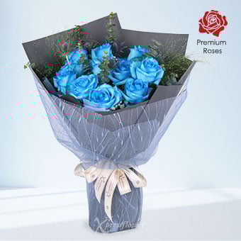 Blue Enchantment (12 Blue Roses)